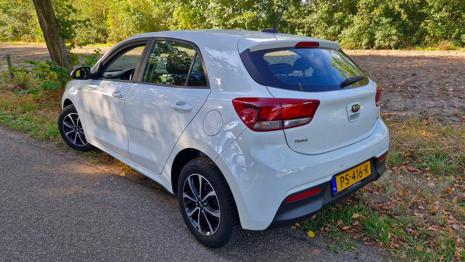 Kia Rio 1.0 TGDI ComfortPlusLine Navigator 100PK | Camera |, Auto's, Voorwielaandrijving, Gebruikt, Origineel Nederlands, Handgeschakeld