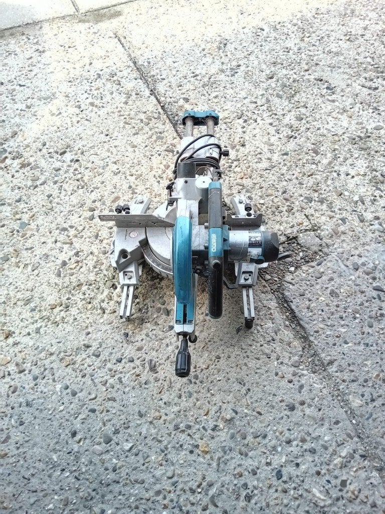 Makita radiaal afkortzaag, Doe-het-zelf en Verbouw, Ophalen, Gebruikt, 70 mm of meer, Makita