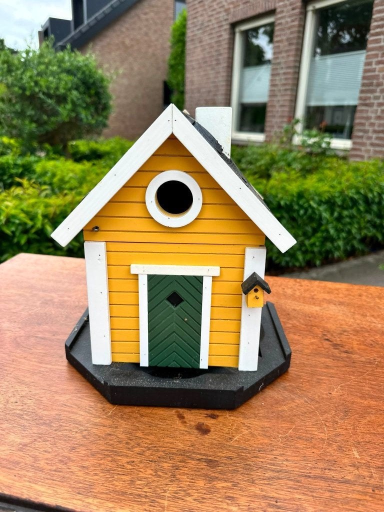 Decoratief vogelhuisje - Geel met groen en wit, Ophalen of Verzenden, Zo goed als nieuw