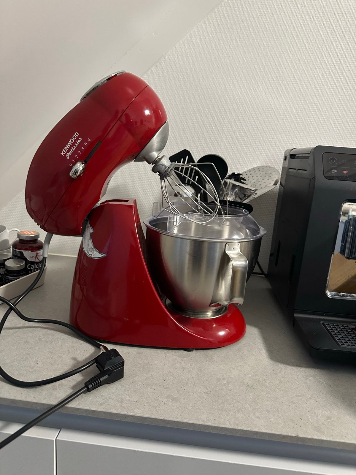 Kenwood Patissier Keukenmachine Rood - Zo goed als nieuw, 4 liter of meer, 3 snelheden of meer, Ophalen of Verzenden, Zo goed als nieuw