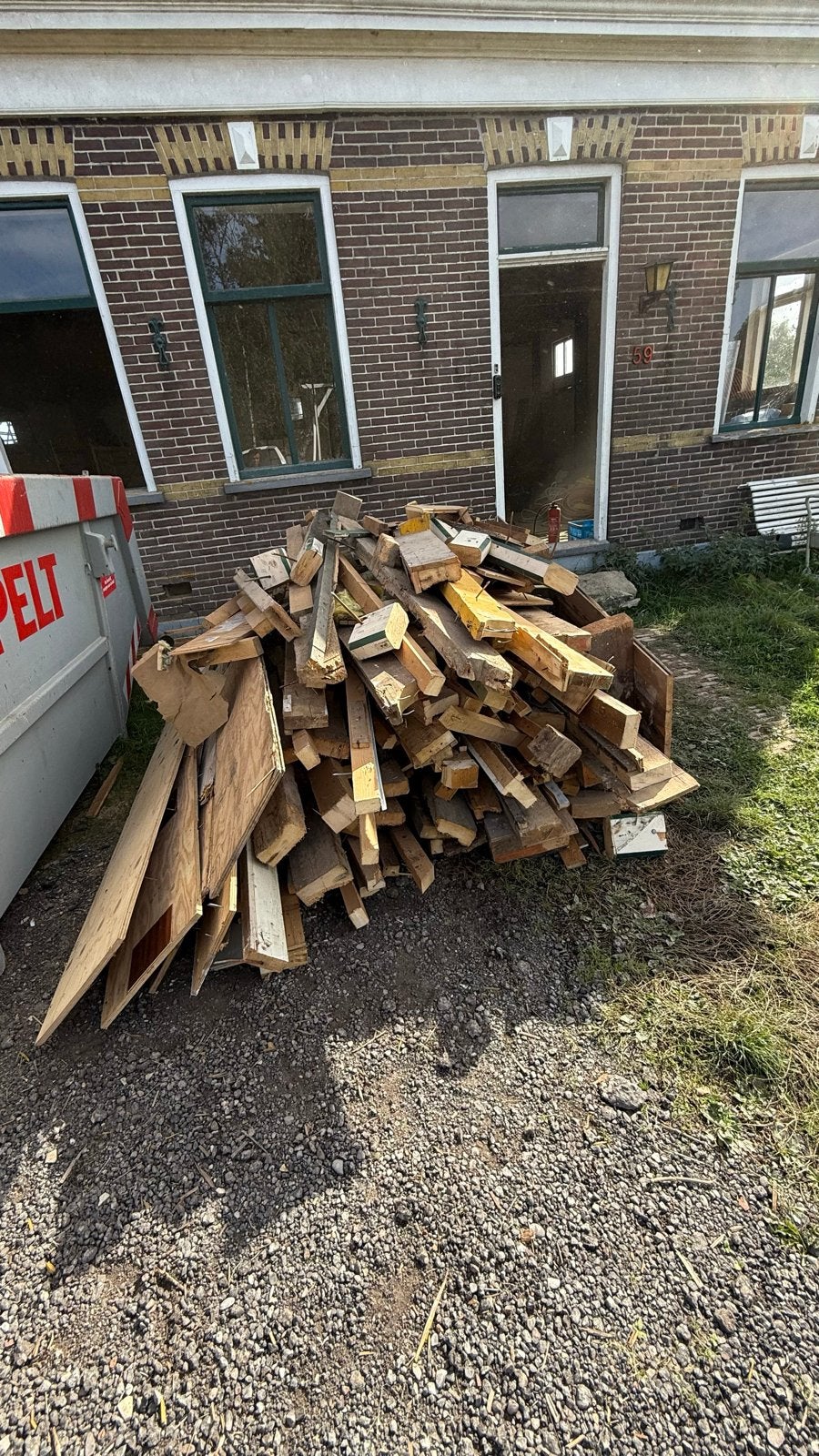 Houten balken en planken voor openhaard of andere bestemming, Tuin en Terras, 3 tot 6 m³, Ophalen of Verzenden, Overige houtsoorten