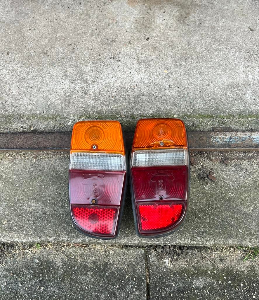 Volvo achterlicht lens huis en rubber voor 140 142 144, Auto-onderdelen, Verlichting, Ophalen, Gebruikt, Volvo