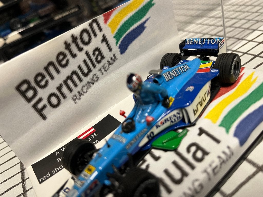 Benetton A.Wurz - red/blue shoe model 1/43, Verzenden, Zo goed als nieuw, Formule 1
