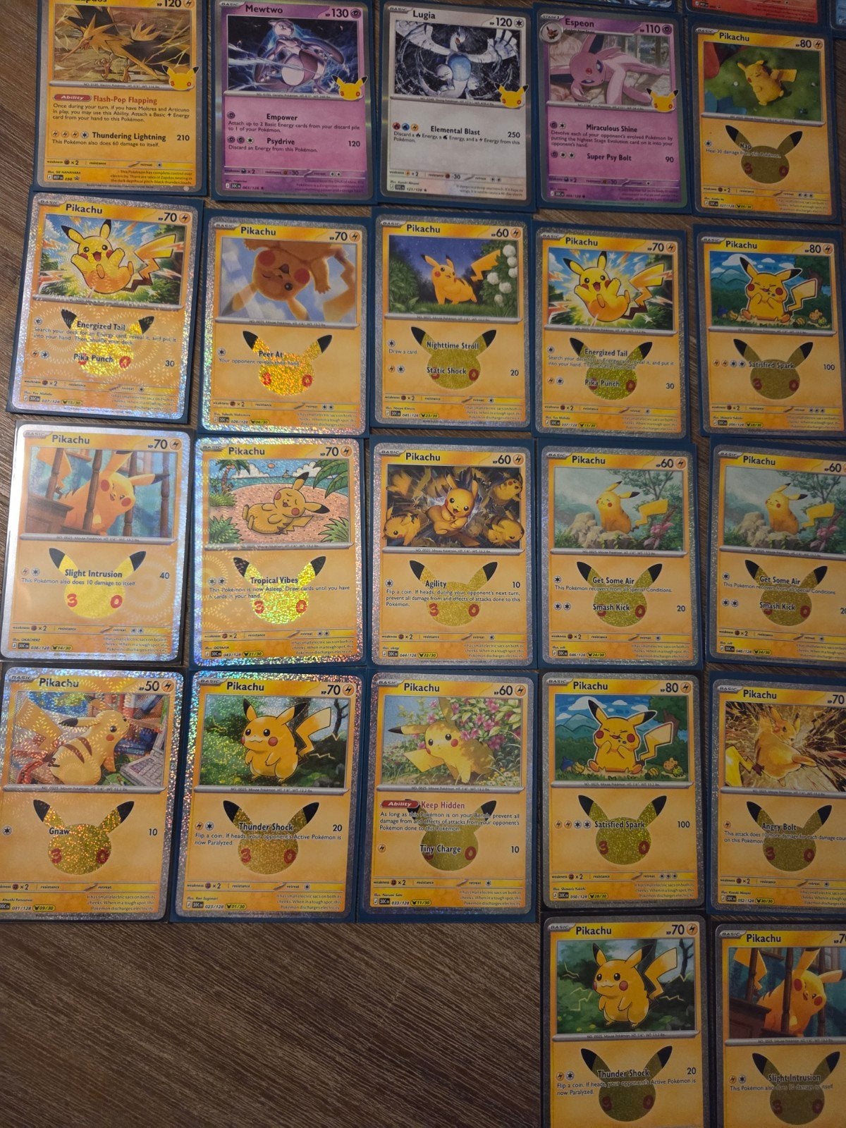 Foto 5 van Pokémon 25th Anniversary Celebrations Kaarten Collectie