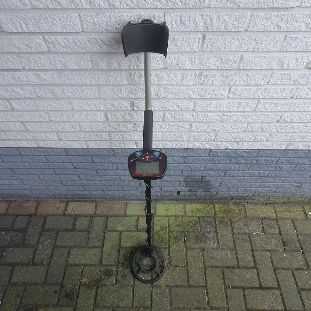 Teknetics Eurotek Pro Metaaldetector - Digitaal, Gebruikt, Teknetics, Meer dan 30 cm, Ophalen of Verzenden