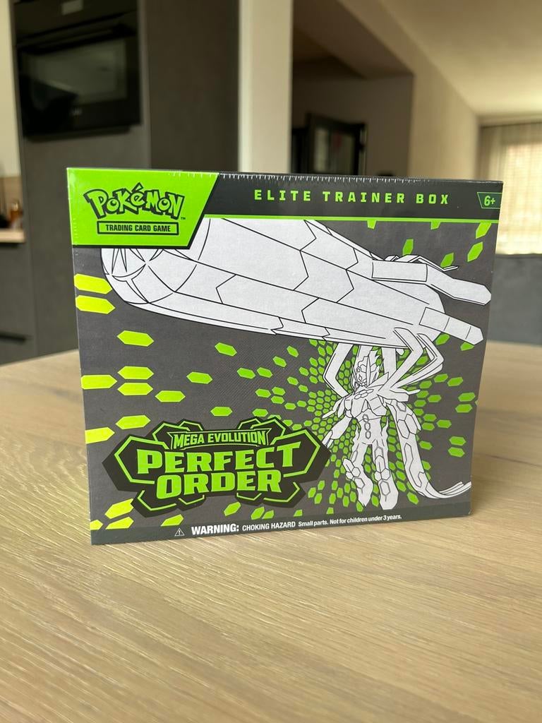 Pokemon Perfect order elite trainer box, Ophalen of Verzenden, Nieuw, Boosterbox