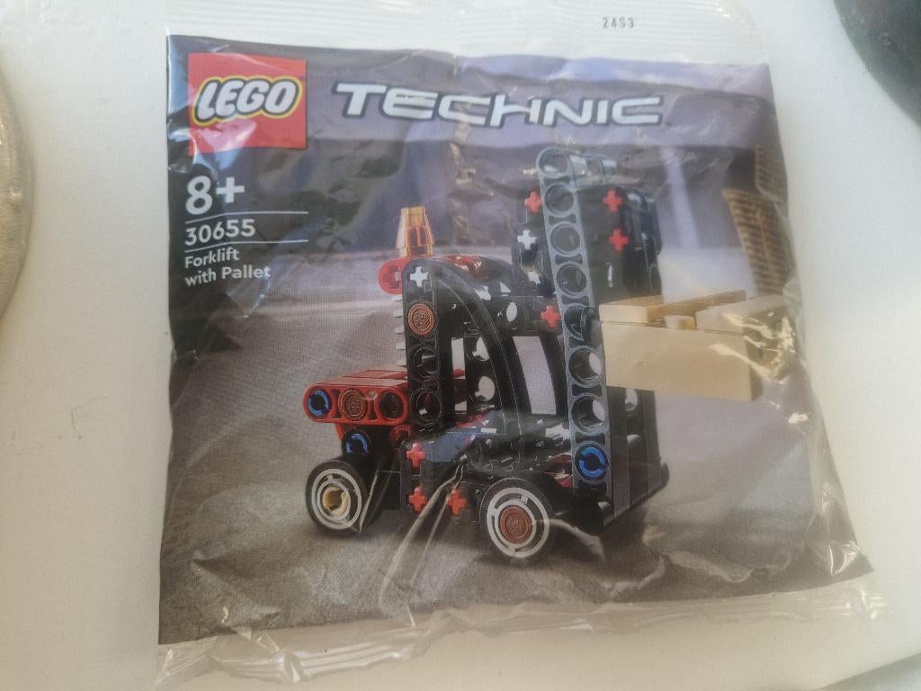 NIEUW ..LEGO Technic Vorkheftruck met pallet - 30655, Lego, Nieuw, Ophalen of Verzenden, Technic