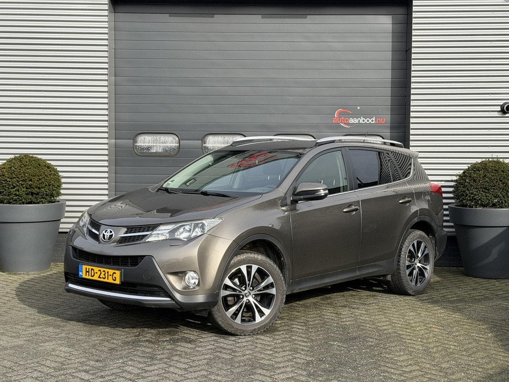 Toyota RAV4 2.0 Style 4WD | Navigatie | Camera | Stoelverwar, Auto's, Automaat, Stof, Gebruikt, Euro 6