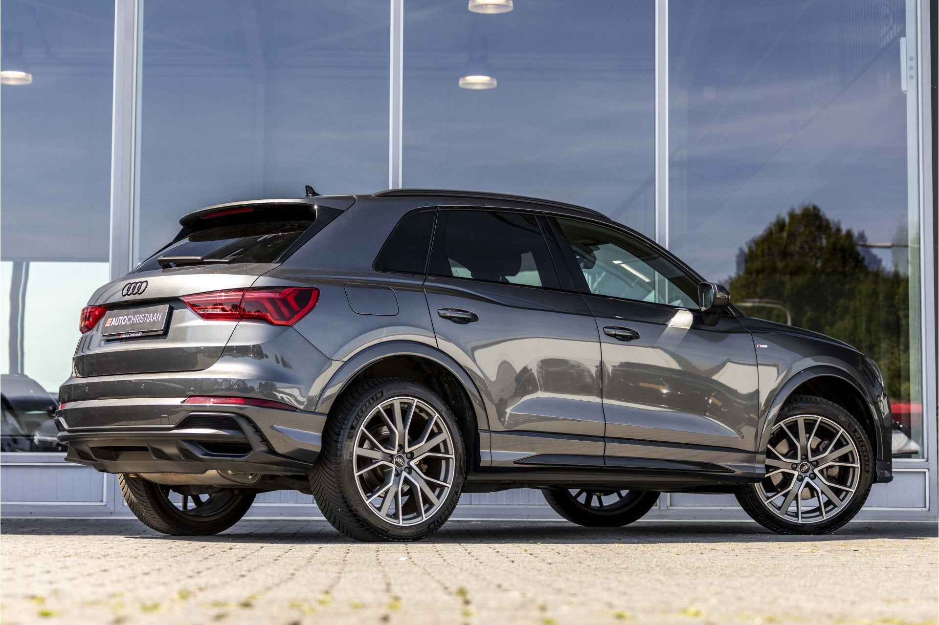 Audi Q3 45 TFSI e S edition | Memory | 20" | Carplay, Auto's, Audi, 12 maanden, Gebruikt, Adaptive Cruise Control, Leder en Stof