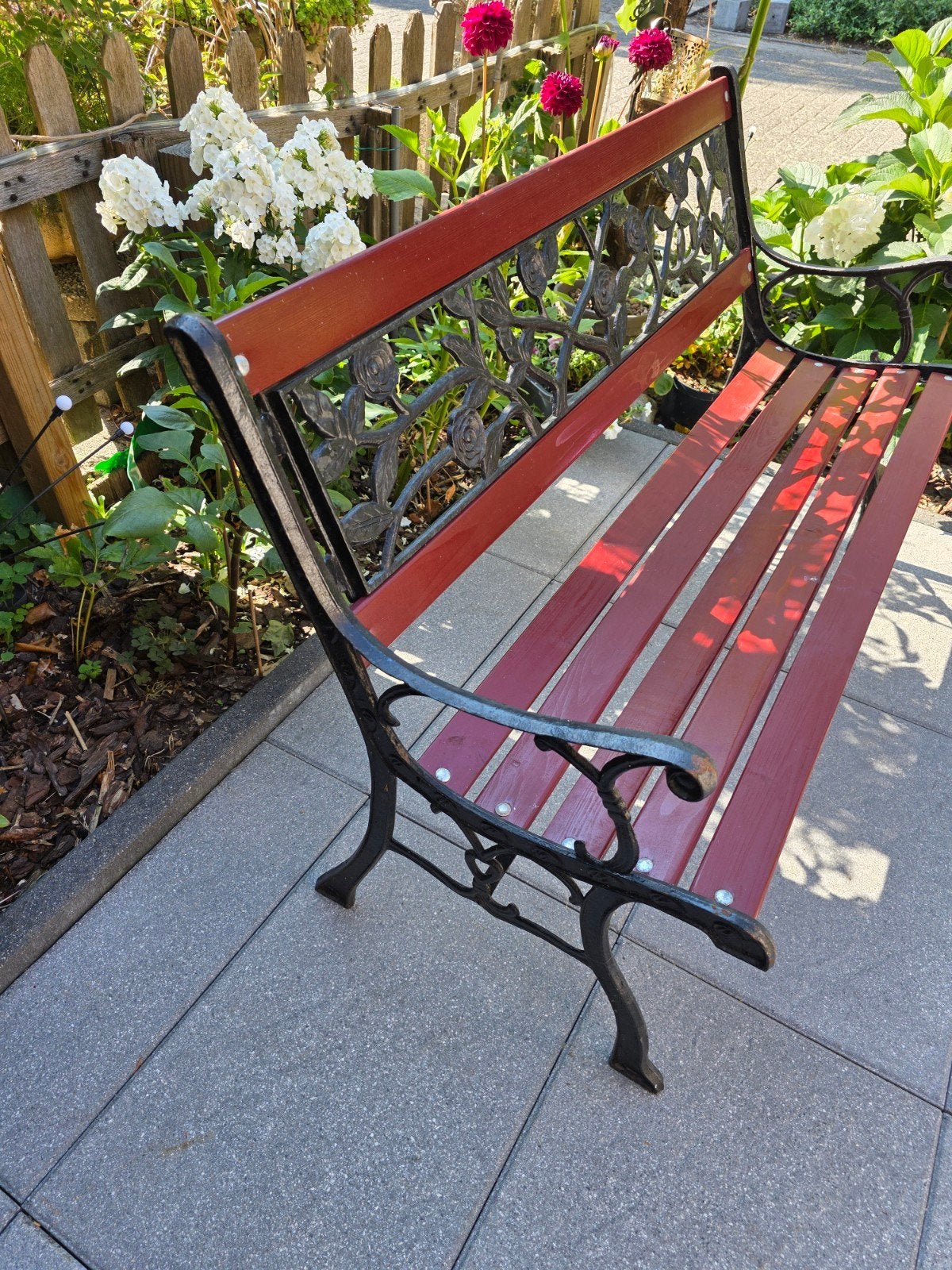 Tuinbank met gietijzeren frame en houten latten, Ophalen of Verzenden, Gebruikt, Hout