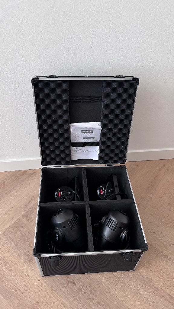 FLightcase met 2x Moving heads + 2x LED Par, Muziek en Instrumenten, Licht en Laser, Ophalen, Gebruikt, Licht, Geluidgestuurd