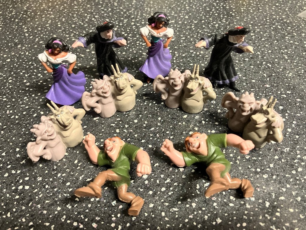 disney poppetjes - qwasimodo - verzamel poppetjes disney, Ophalen of Verzenden, Zo goed als nieuw