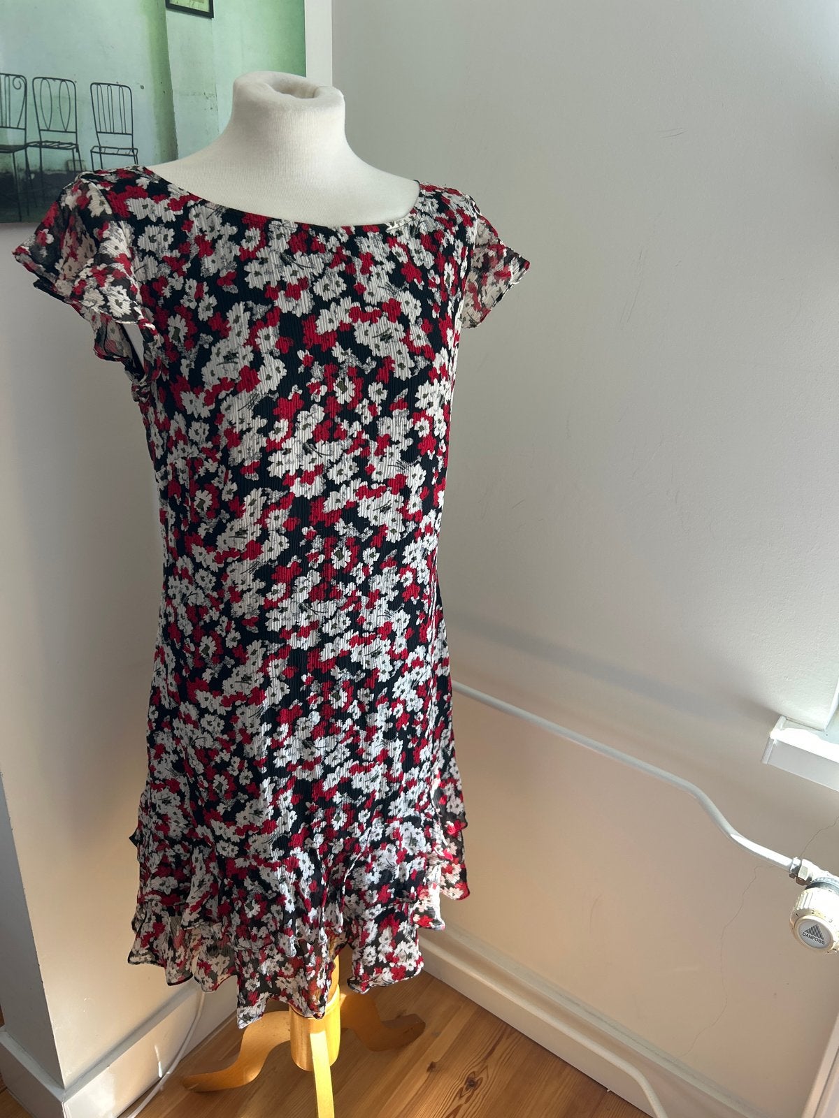 Laura Ashley zomerse bloemenjurk met ruches - Maat M, Maat 38/40 (M), Meerkleurig, Ophalen of Verzenden, Zo goed als nieuw