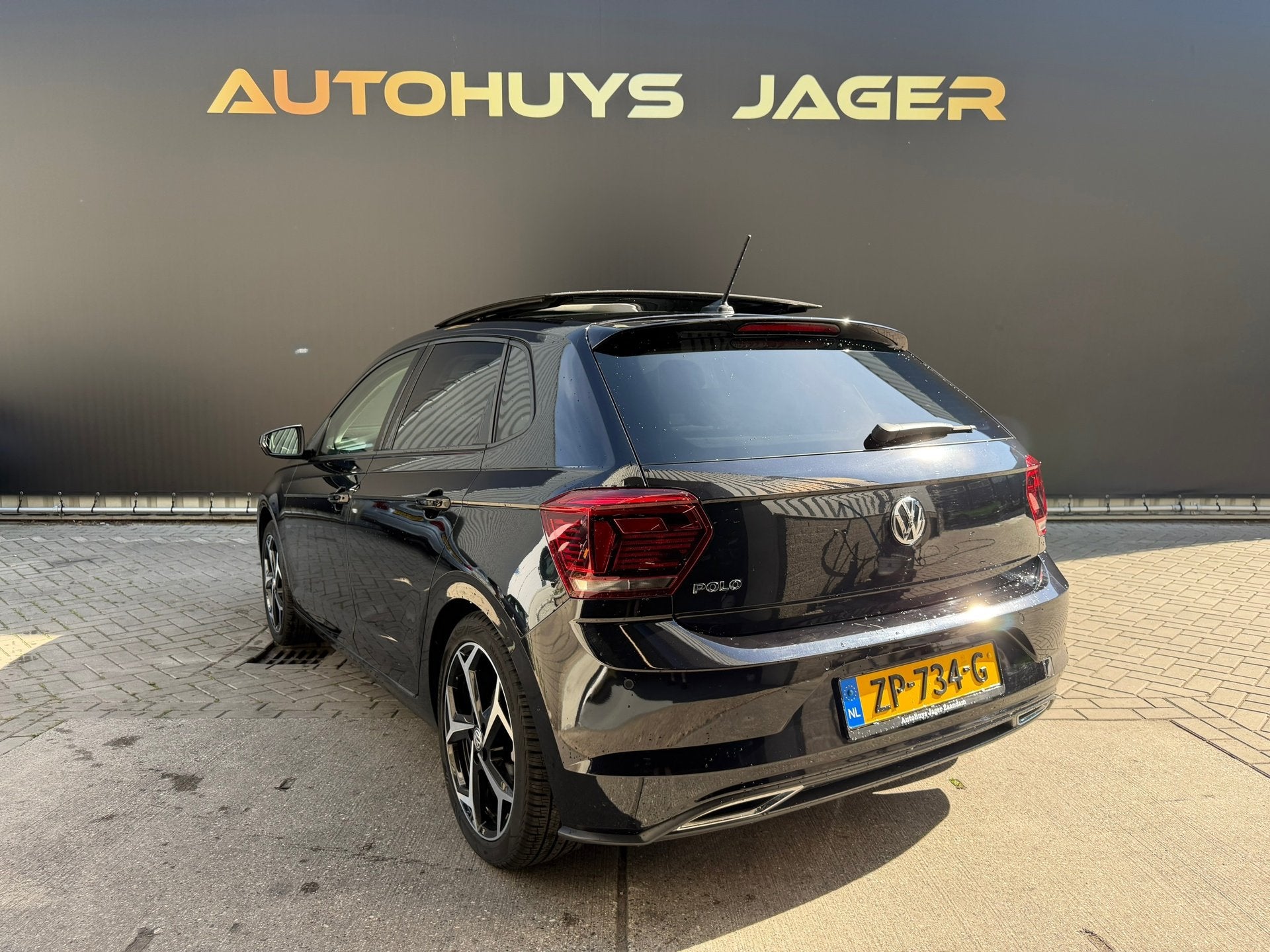 Volkswagen Polo 1.0 TSI Highline Beats Pano Carplay Camera S, Auto's, Volkswagen, Stof, Gebruikt, Euro 6, 116 pk
