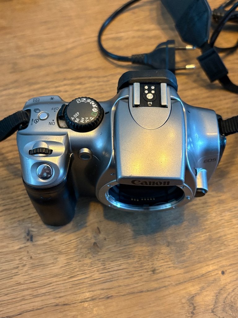 Canon EOS 300D body, Ophalen of Verzenden, Gebruikt, Canon, Geen optische zoom