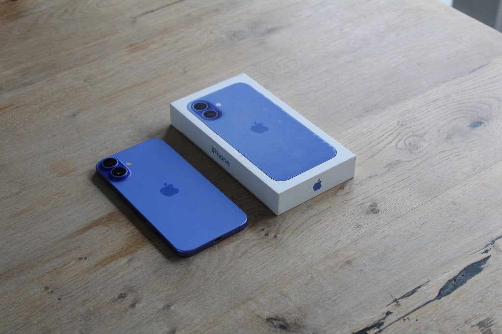 Apple iPhone 16 Plus - 128GB - Ultramarine | Batt 93%, Apple, Blauw, IPhone 16 Plus, Ophalen of Verzenden