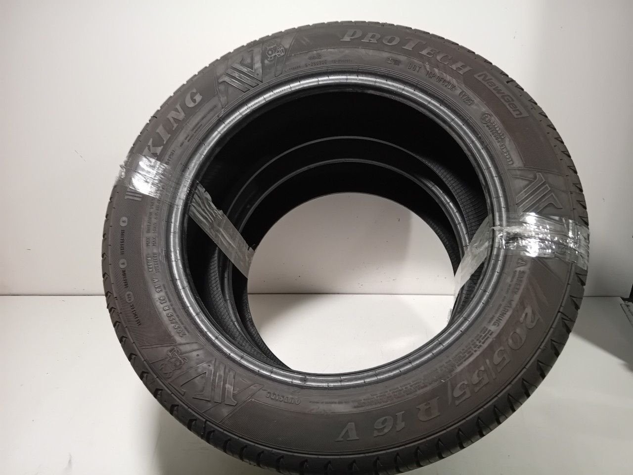 Bandenset 2 stuks Zomer 205 55 R16, Auto-onderdelen, Onderdelen@venauto.nl, Van der Ven Autorecycling B.V., Gebruikt, Ettenseweg 76, 4706 PB Roosendaal, The Netherlands
