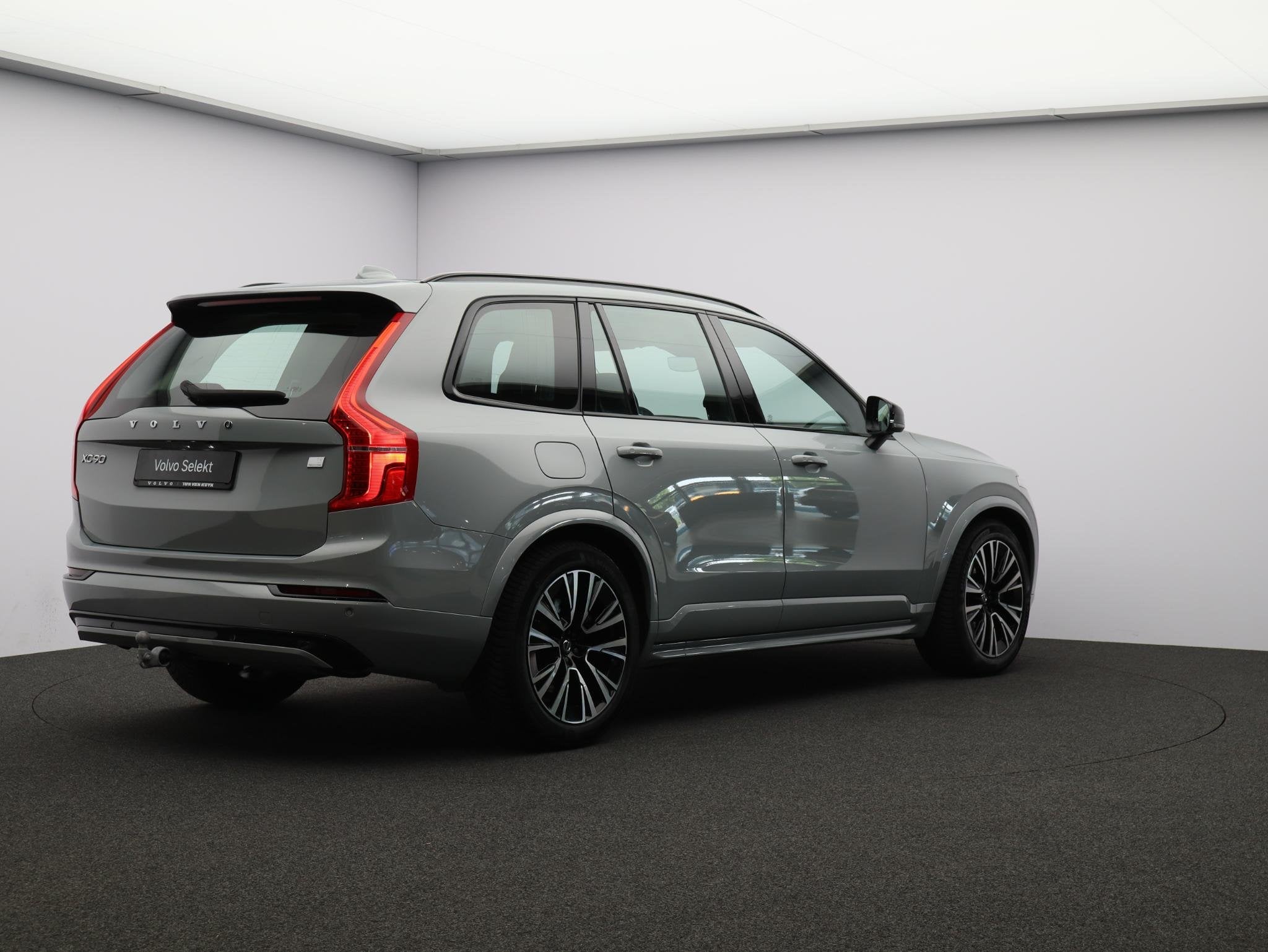 Volvo XC90 T8 455PK Recharge AWD Ultimate Dark / Luchtvering, Auto's, Gebruikt, 4 cilinders, Verwarmde buitenspiegels, Vierwielaandrijving
