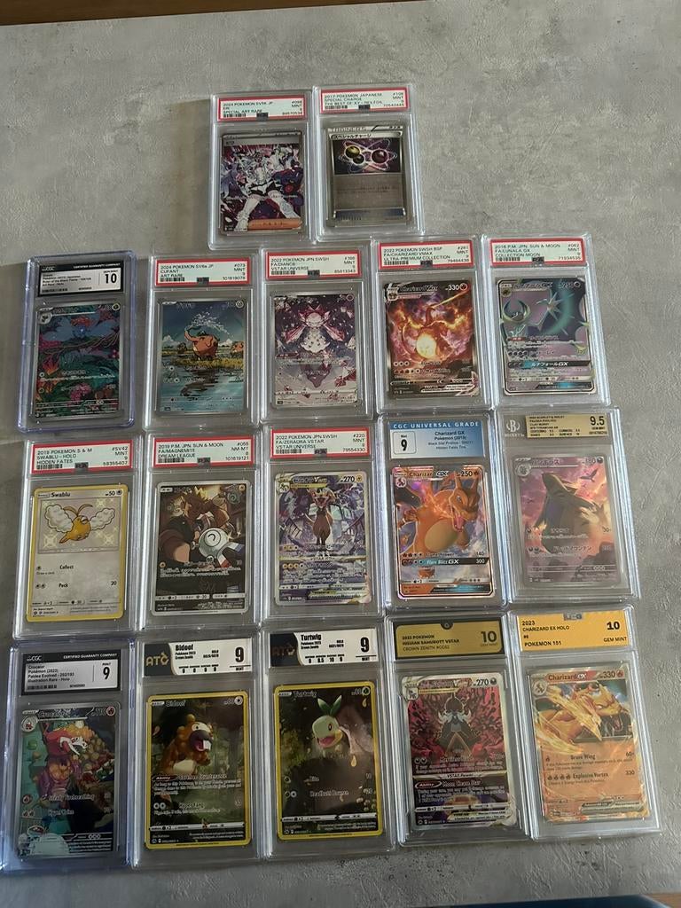 Verschillende slabs, Hobby en Vrije tijd, Verzamelkaartspellen | Pokémon, Ophalen, Zo goed als nieuw, Meerdere kaarten
