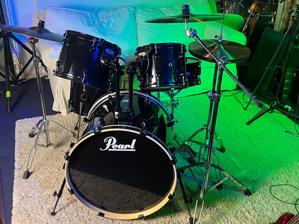 Compleet 5 delig drumstel Pearl met bekkens en hardware, Muziek en Instrumenten, Ophalen, Zo goed als nieuw, Pearl