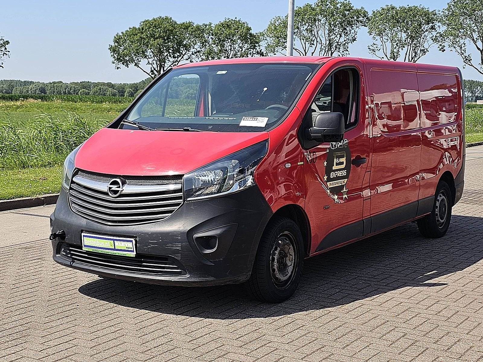 OPEL VIVARO 1.6DCI l2 airco export, Overige carrosserieën, Rood, Opel, Handgeschakeld