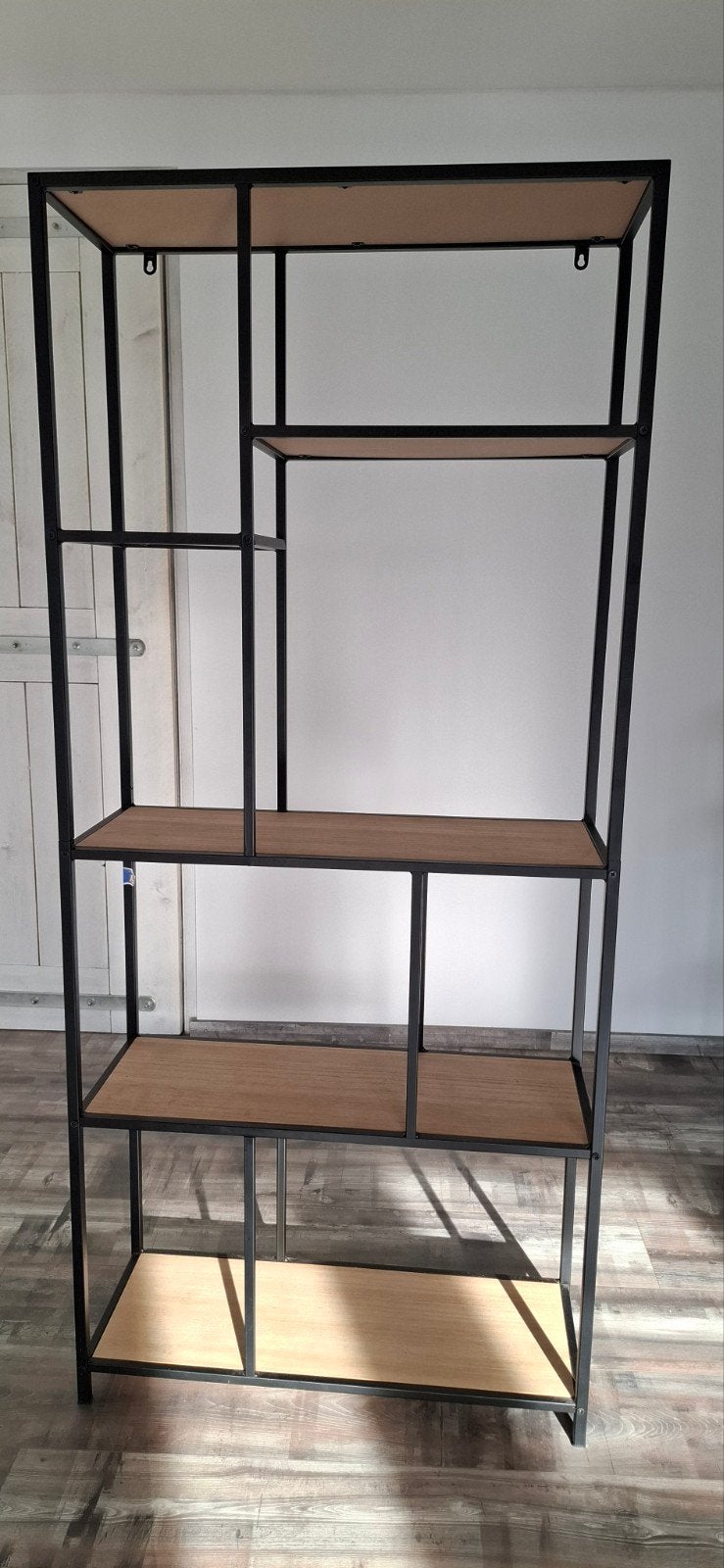 Industriële metalen wandkast met houtlook planken, Ophalen, 50 tot 100 cm, Zo goed als nieuw, 25 tot 50 cm