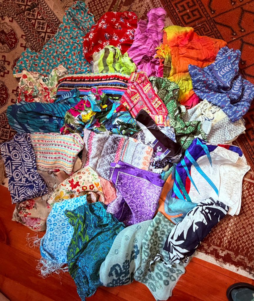 Partij kleurrijke stofjes voor creatieve projecten, Hobby en Vrije tijd, Gebruikt, Ophalen of Verzenden, 30 tot 120 cm, Katoen