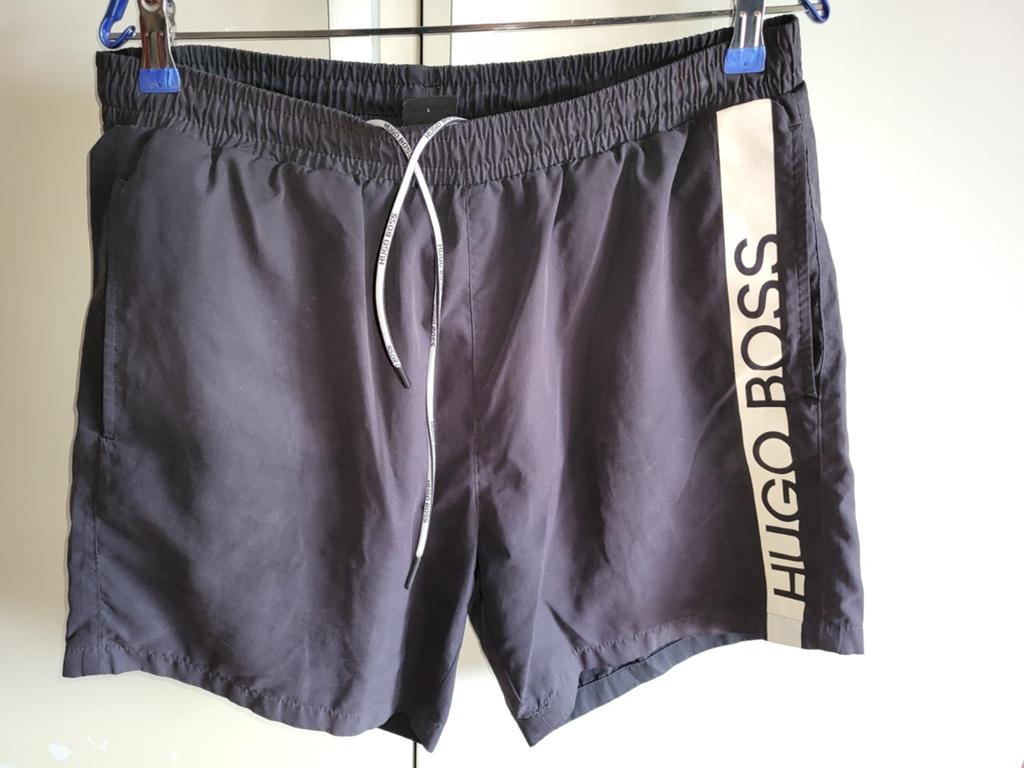 Hugo Boss Zwemshort / Korte Broek - Zo goed als nieuw, Kleding | Heren, Badmode en Zwemkleding, Ophalen, Maat 52/54 (L), Zwart