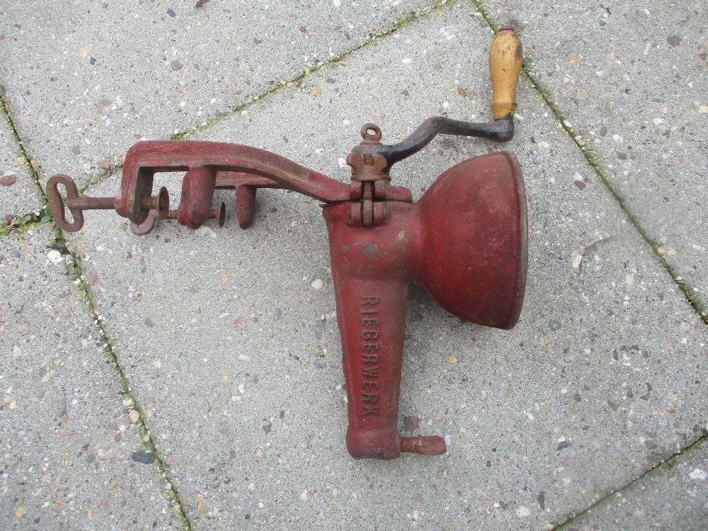 Antieke Handmatige Vleesmolen – Alexanderwerk Riegerwerk, Ophalen