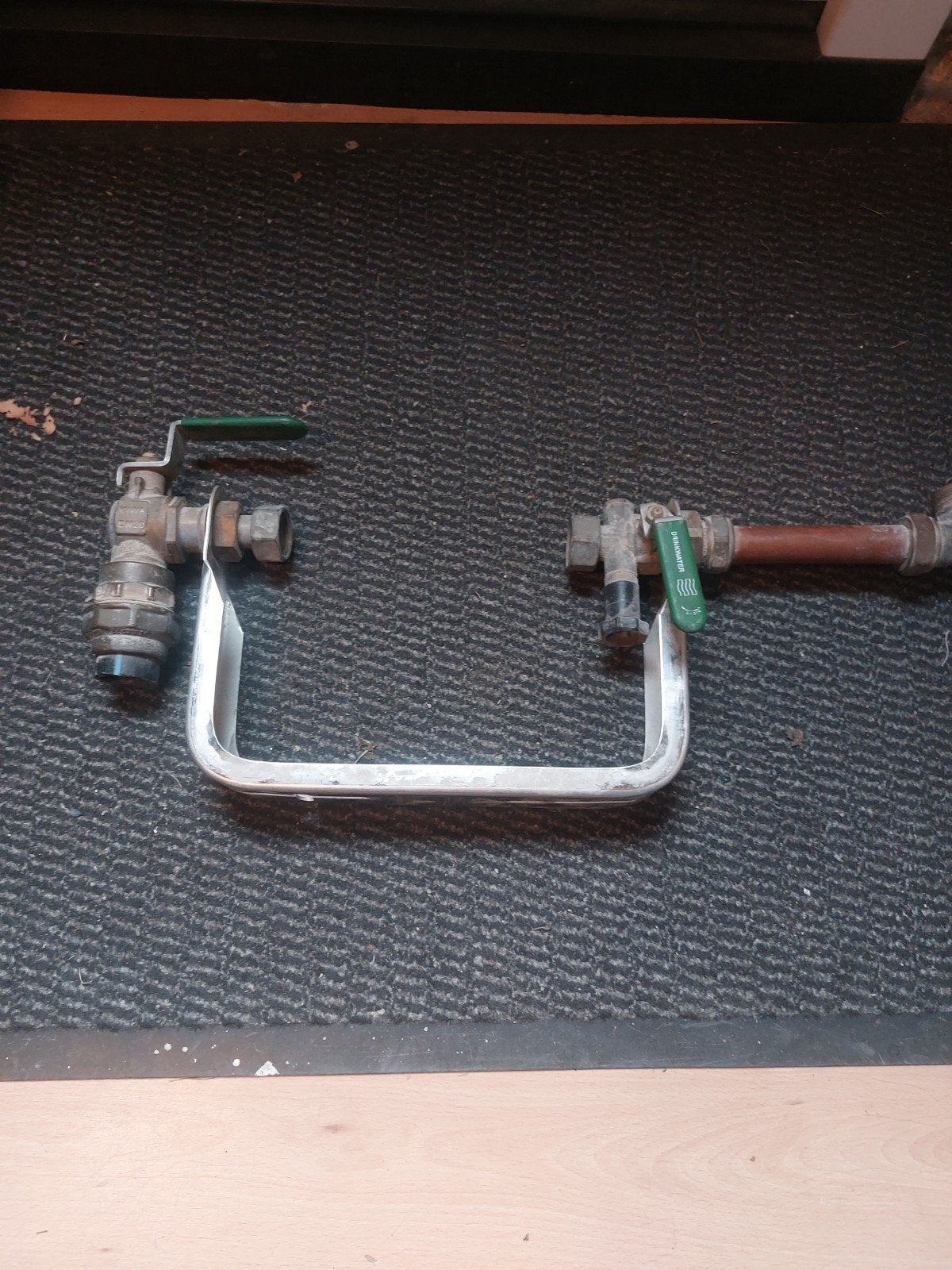 Watermeterbeugel met kogelafsluiters, Doe-het-zelf en Verbouw, 100 tot 250 mm, Gebruikt, Overige typen, Ophalen of Verzenden
