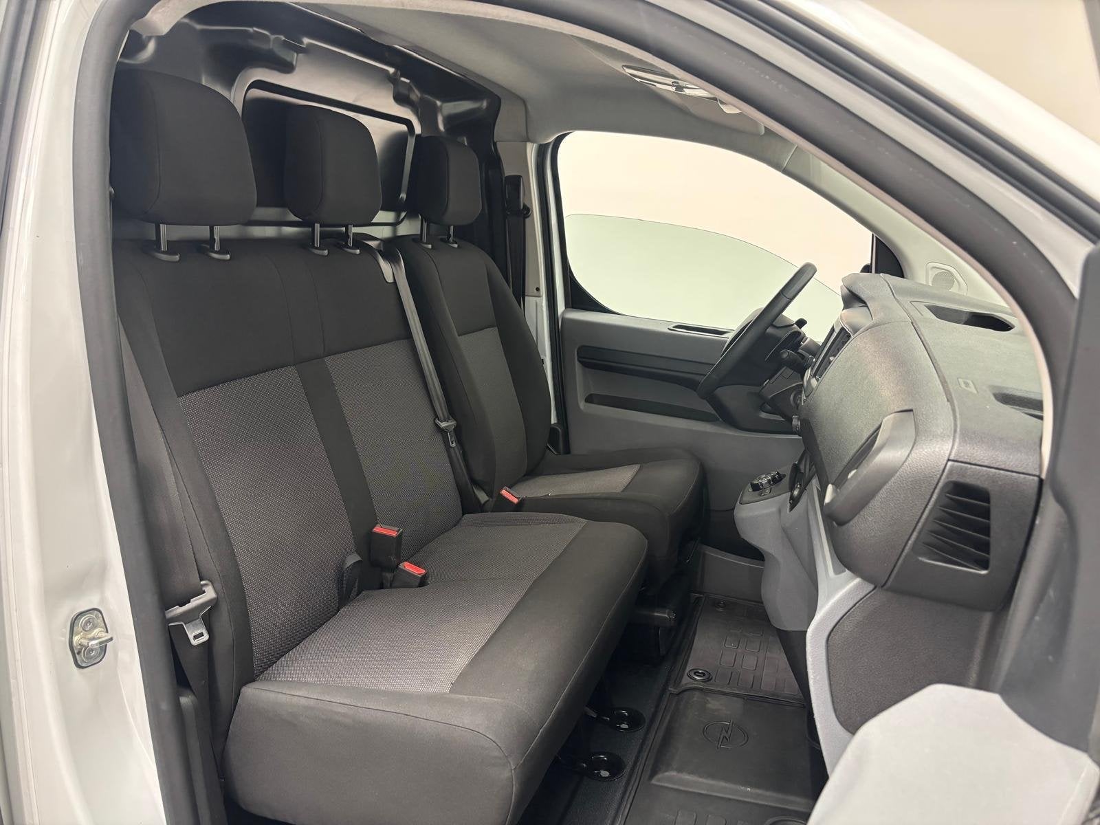 Opel Vivaro 2.0 CDTI L3H1 Edition Airco Navigatie Bluetooth, Auto's, Bestelauto's, Gebruikt, Euro 6, 4 cilinders, Wit