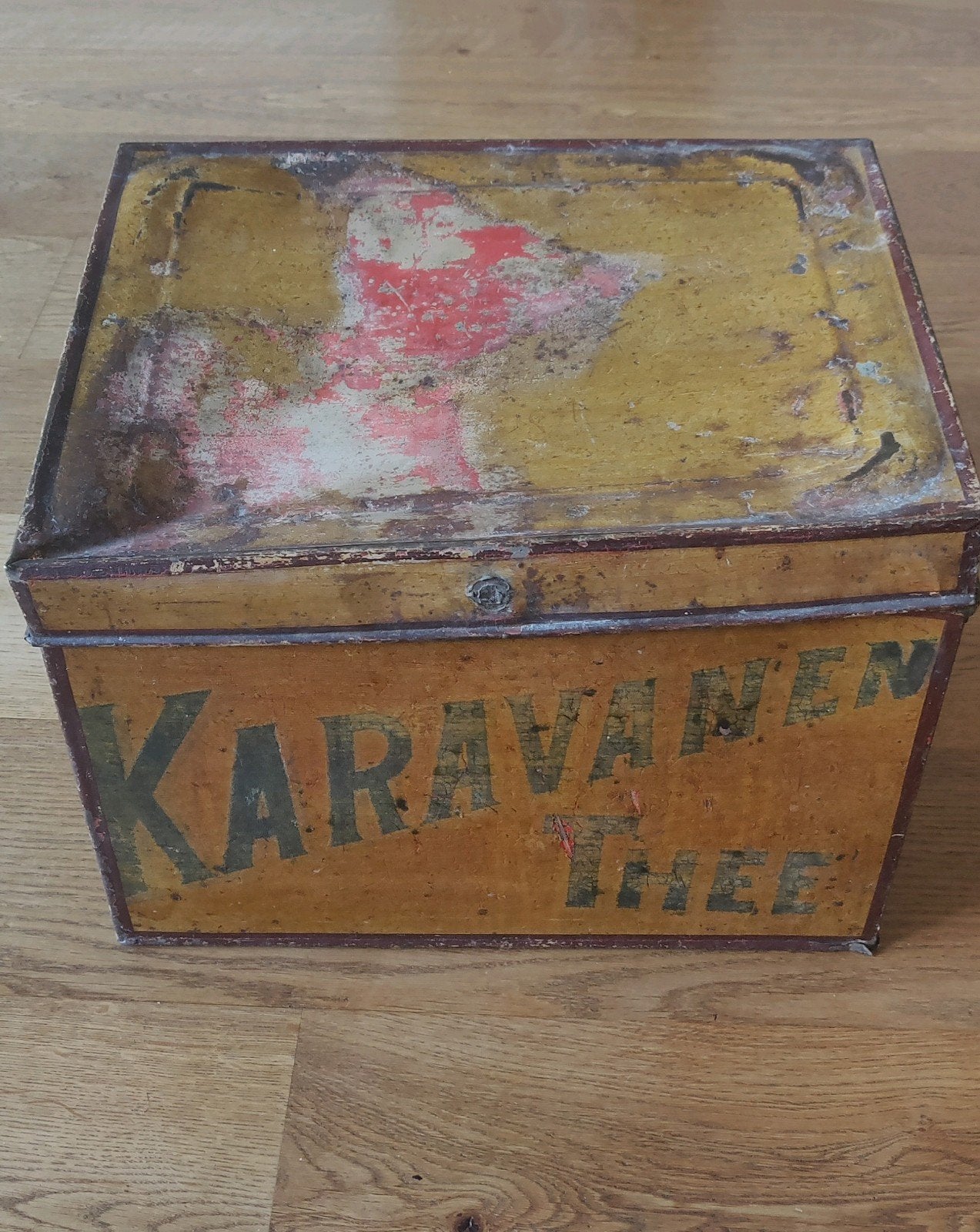 Oude metalen theedoos 'Karavanen Thee', Antiek en Kunst, Ophalen