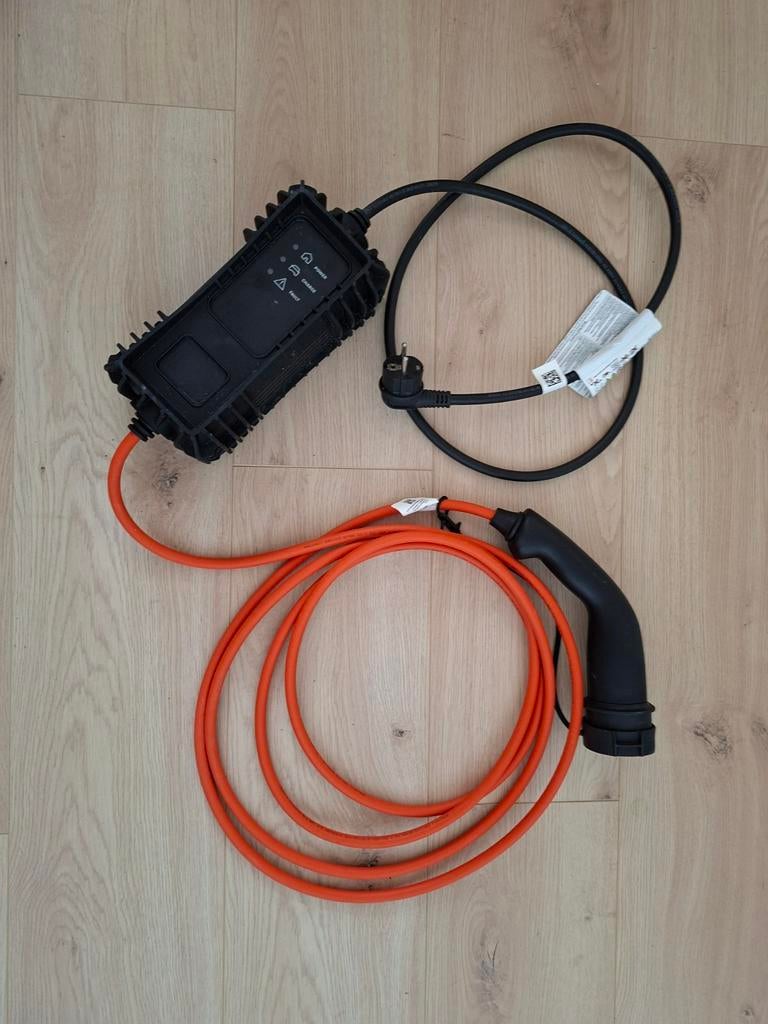 Thuislader / Laadkabel Elektrische Auto - Aptiv 1.8kW, Auto diversen, Laadpalen, Ophalen of Verzenden, Gebruikt, Laadkabel