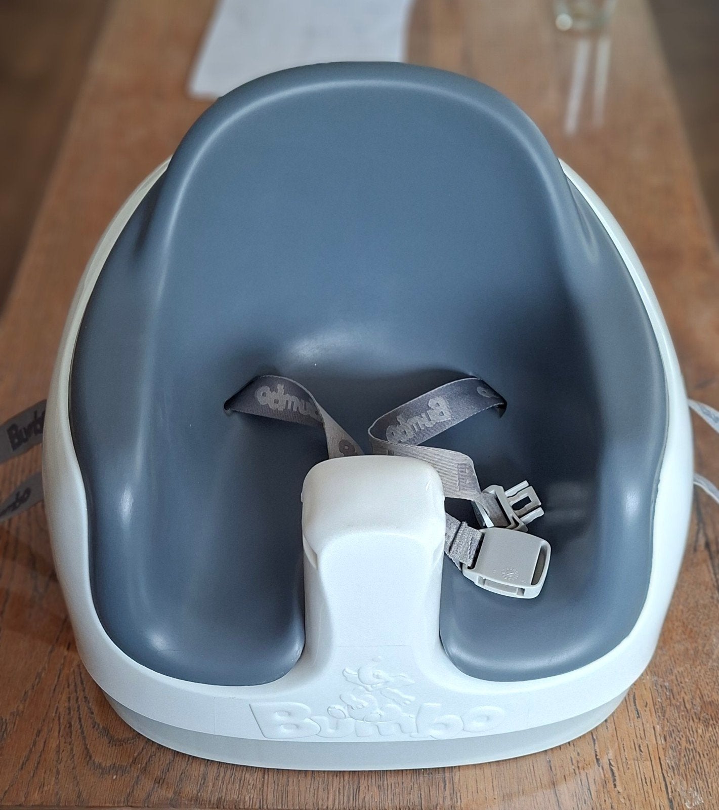 Bumbo zitstoeltje met afneembaar eetblad, Ophalen of Verzenden, Gebruikt, Overige typen, Afneembaar eetblad