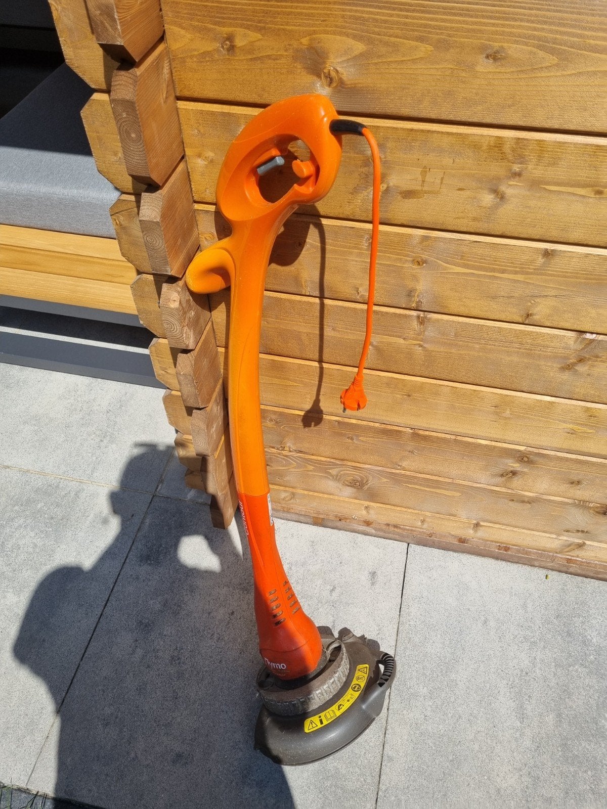 Elektrische grastrimmer - Ideaal voor kleine tuinen, Gebruikt, Ophalen of Verzenden, Flymo, 10 tot 30 cm