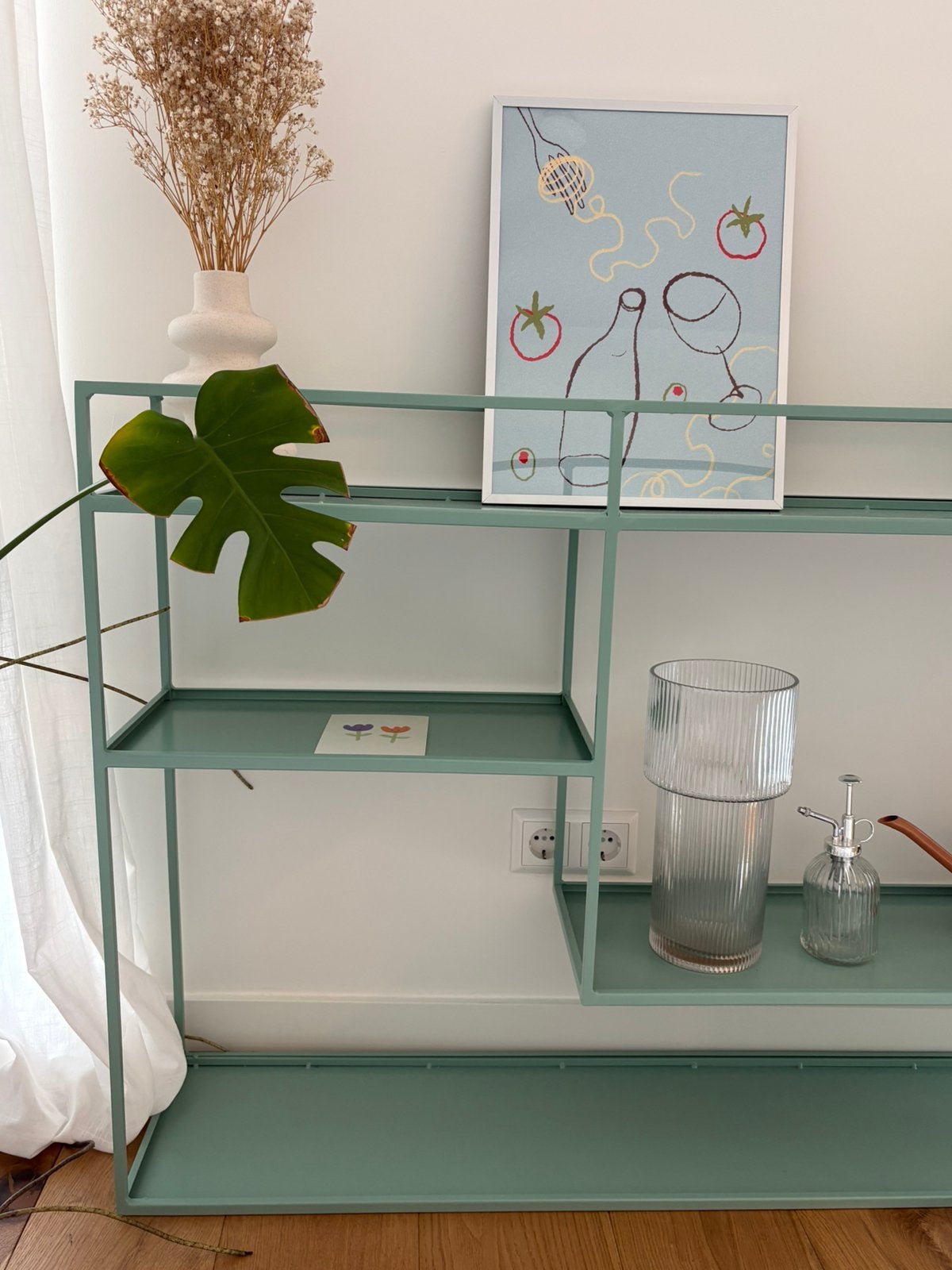 La Redoute Miva Asymmetrische Wandtafel/Boekenkast, Ophalen, Zo goed als nieuw