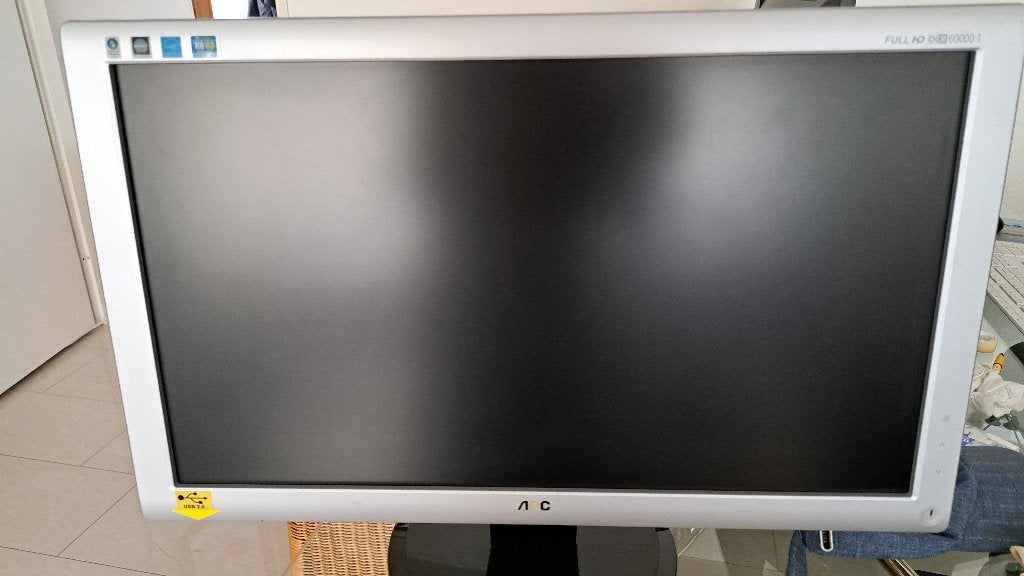 AOC 24 Inch Computer Monitor, Ophalen, Gebruikt, Hoofdtelefoonaansluiting, 60 Hz of minder