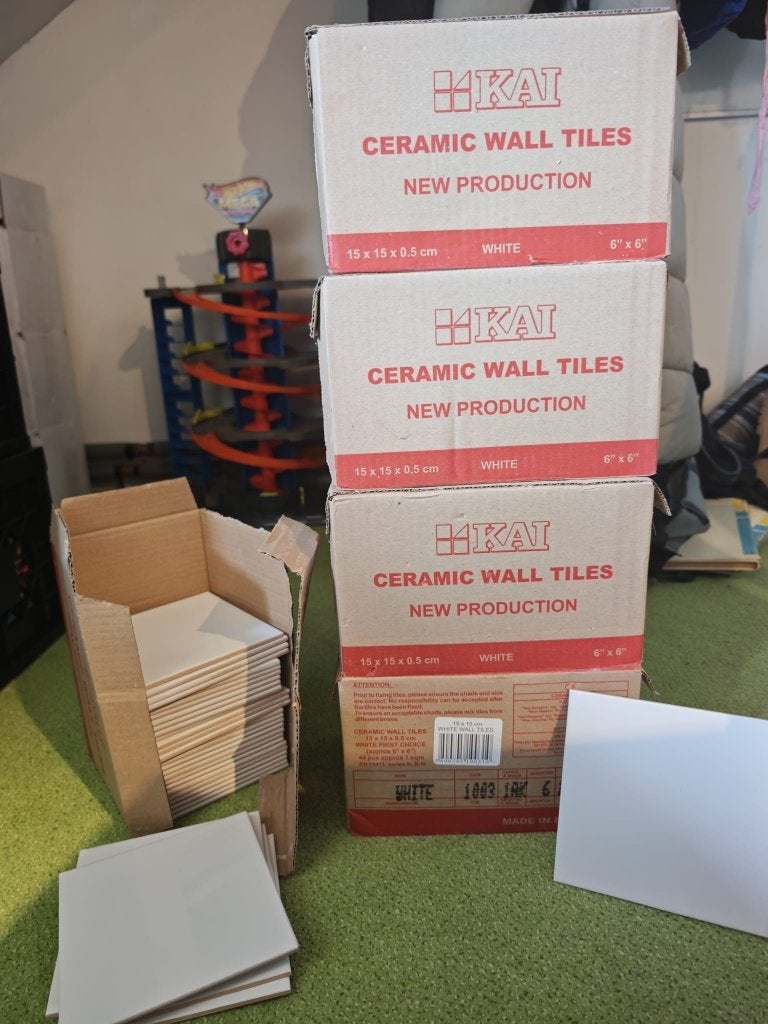 209 stuks mooie witte keramische tegels 15 x15, Ophalen, Nieuw, Minder dan 20 cm, Minder dan 5 m²