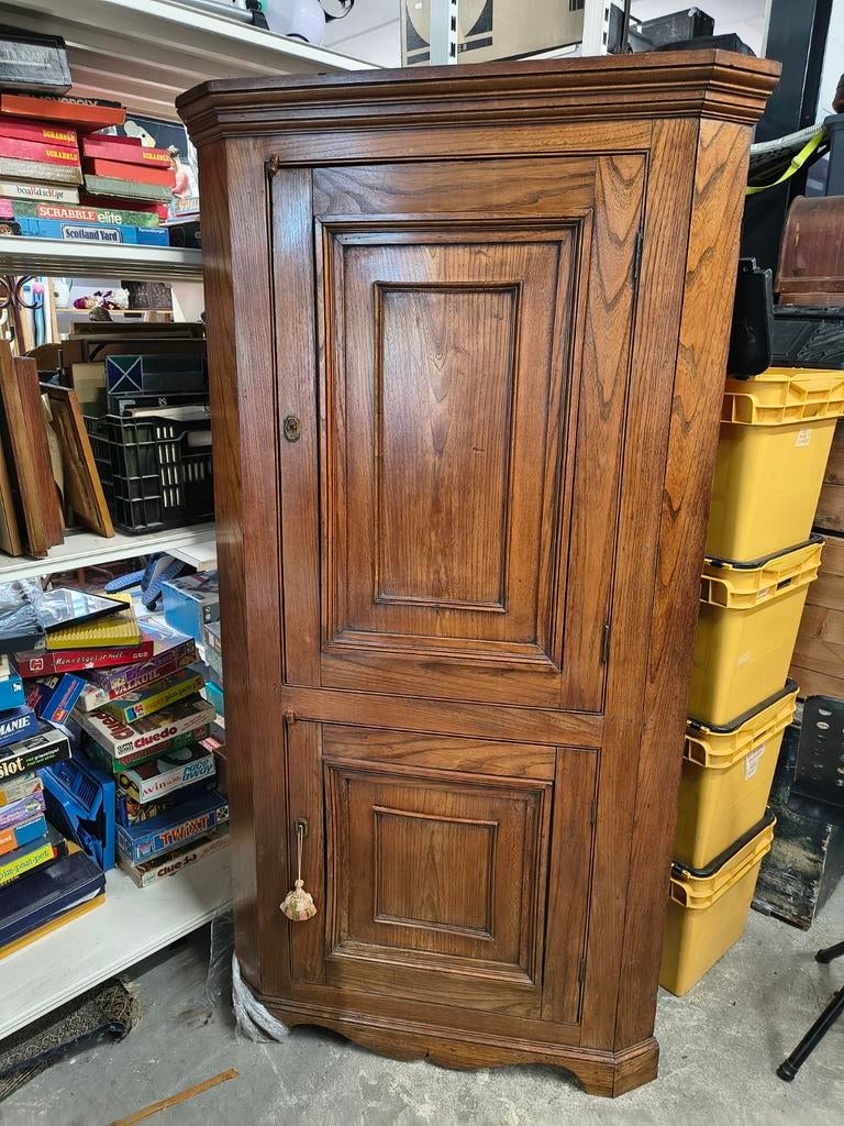 Hoekkast antiek van hout, Huis en Inrichting, Ophalen, Gebruikt, ., 50 tot 100 cm