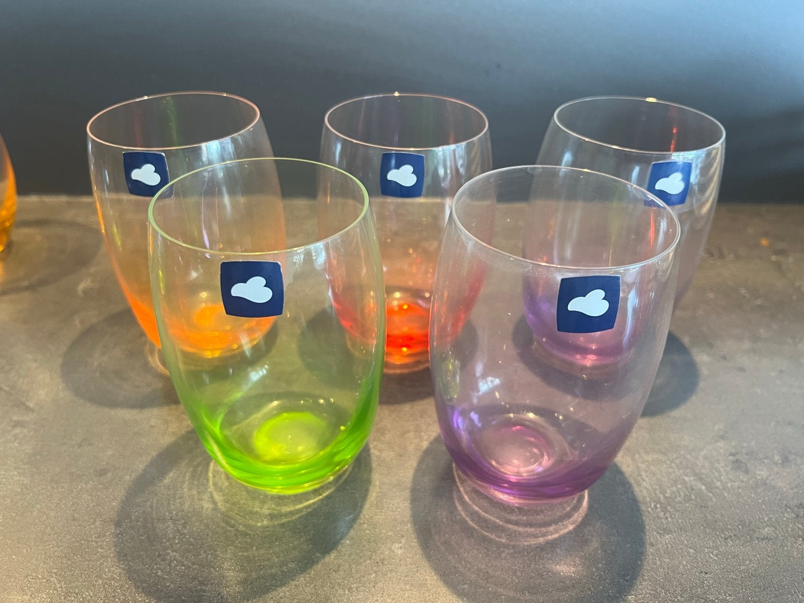 5 Nieuwe Gekleurde Leonardo Glazen, Ophalen of Verzenden, Nieuw, Glas, Meerkleurig