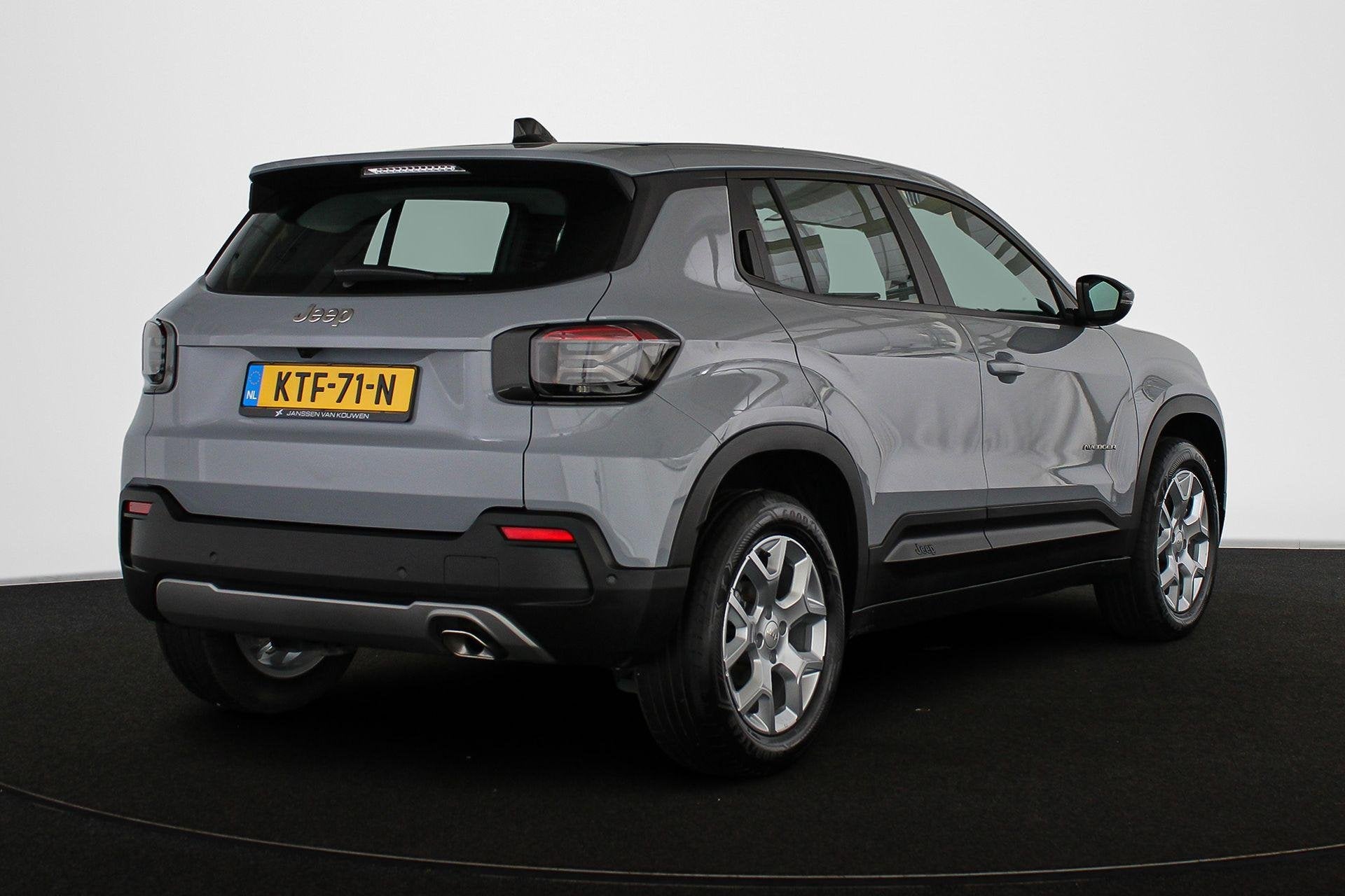 Jeep Avenger 1.2 e-Hybrid Altitude Achteruitrijcamera Apple, Auto's, Stof, Gebruikt, 1199 cc, Parkeersensor