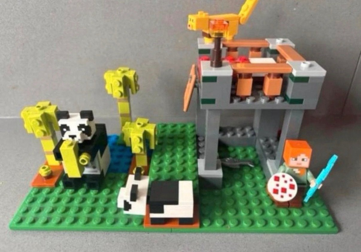 Lego Minecraft De Panda Crèche (21158) complete set, Minecraft, Lego, Ophalen of Verzenden, Zo goed als nieuw