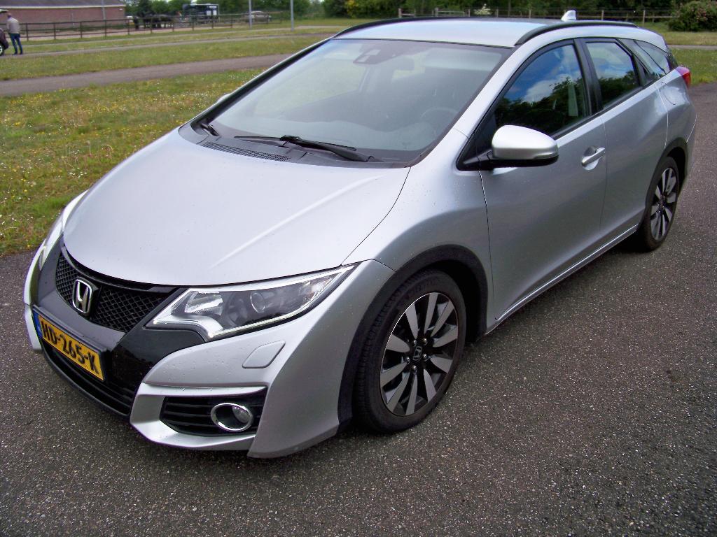 Honda Civic 1.6D 120pk Tourer sport, Auto's, Voorwielaandrijving, Stof, 4 cilinders, Origineel Nederlands
