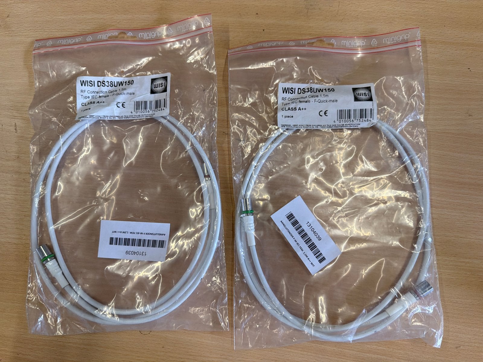 3x WISI DS38UW150 RF Coaxiale Kabels - 1.5m, Klasse A++, Nieuw, Ophalen of Verzenden, Nvt, Minder dan 2 meter