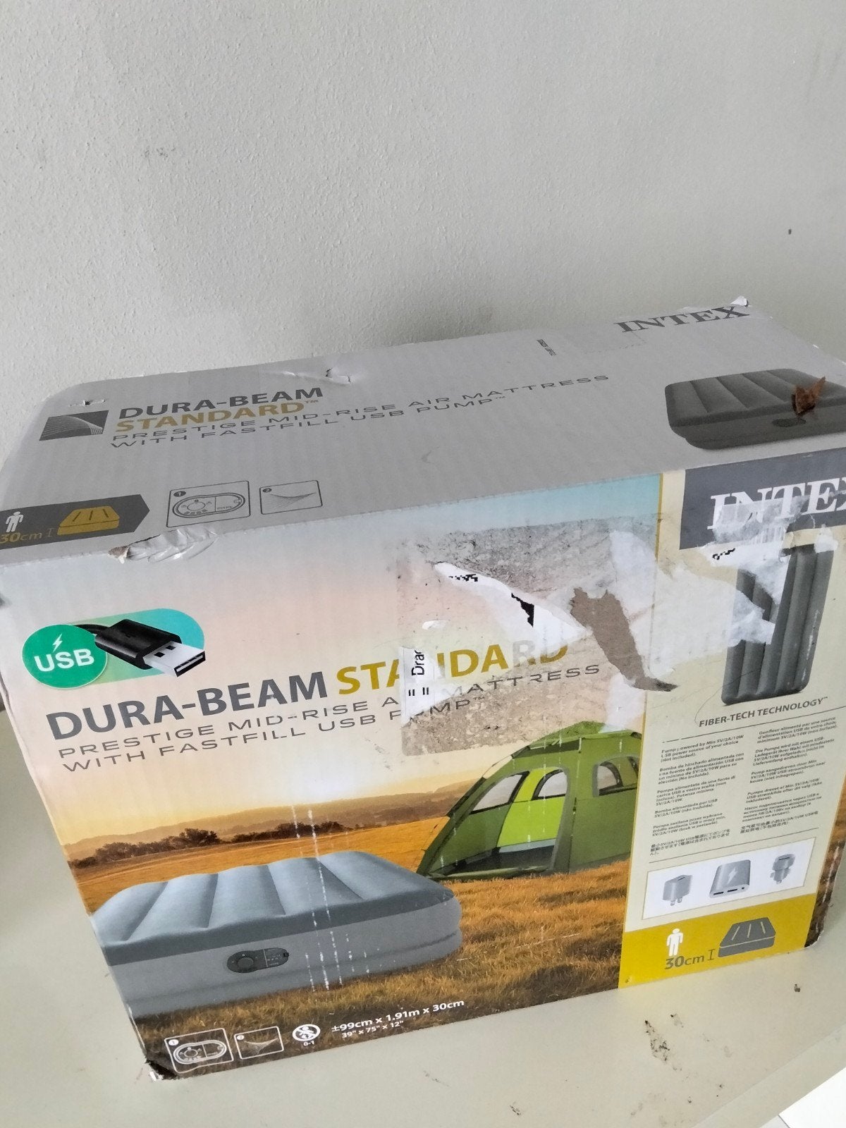 Intex Dura-Beam Standard Luchtbed met USB-pomp, Caravans en Kamperen, Luchtbedden, Ophalen of Verzenden, Ingebouwde pomp, Nieuw