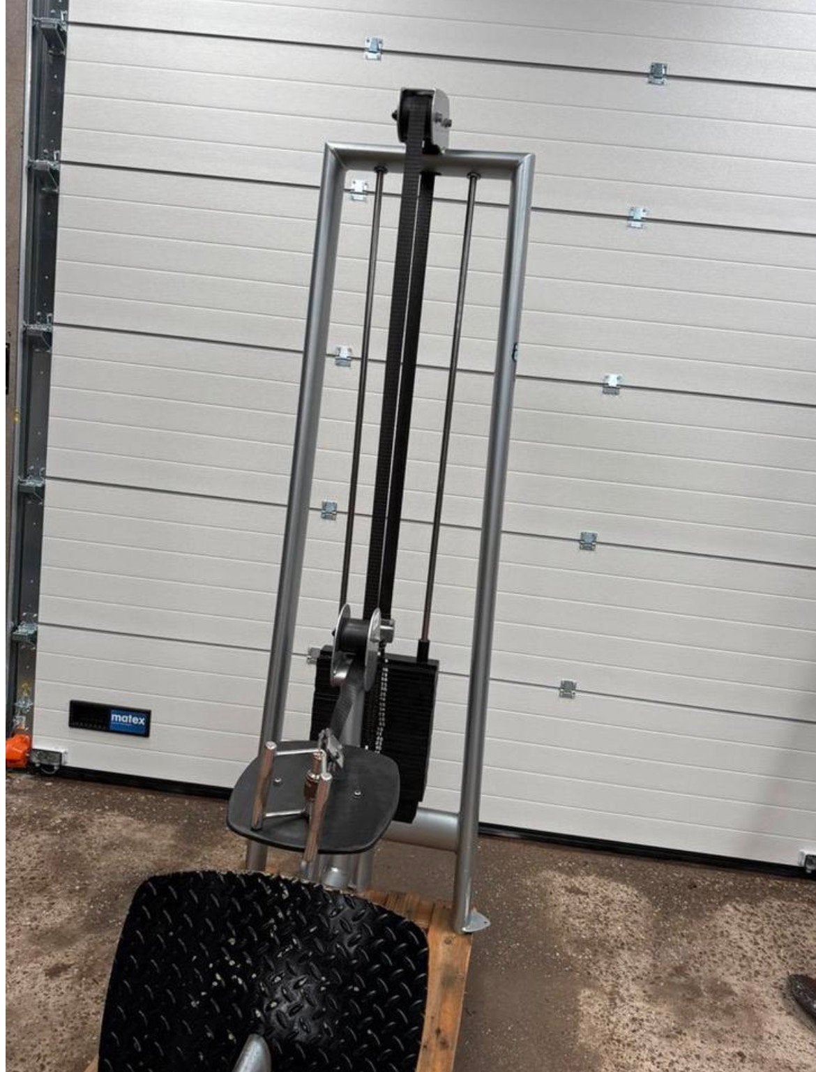 Gym 80 Sygnum row / pulley / seated row / 135 kg, Ophalen, Benen, Gebruikt, -