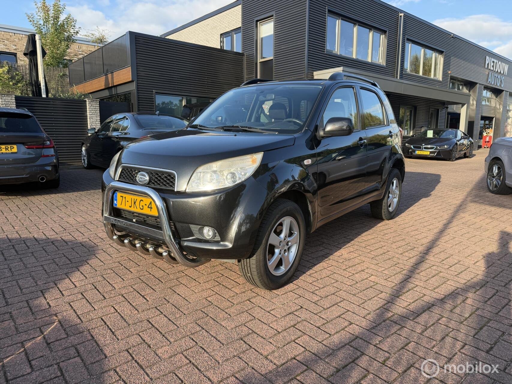Daihatsu Terios 1.5-16v Explore 2WD 1e Eig Automaat boekjes, Auto's, 1350 kg, Gebruikt, Zwart, 400 kg