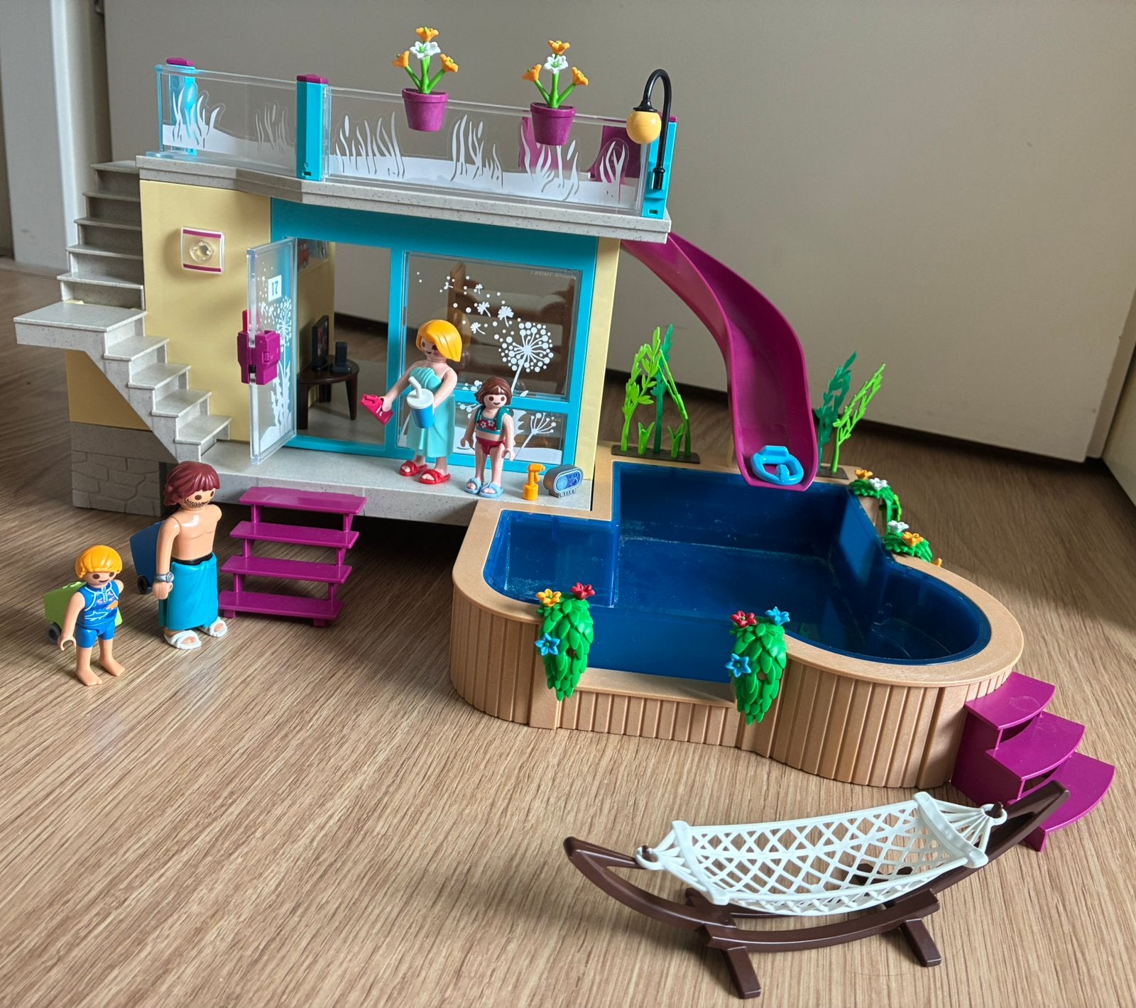 Playmobil 70435 Bungalow met Zwembad, Kinderen en Baby's, Ophalen, Gebouw, Complete set, Family fun