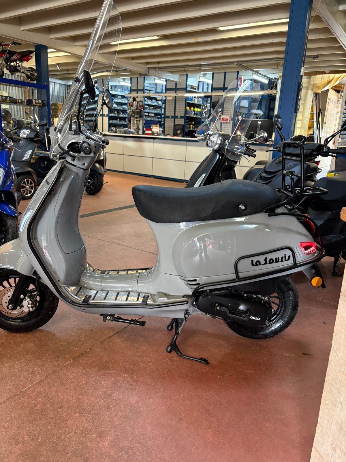 Gebro scooters: La souris sourini 45KM BROM BJ2022 Nardo, Gebruikt, Maximaal 45 km/u, Ophalen of Verzenden, Benzine