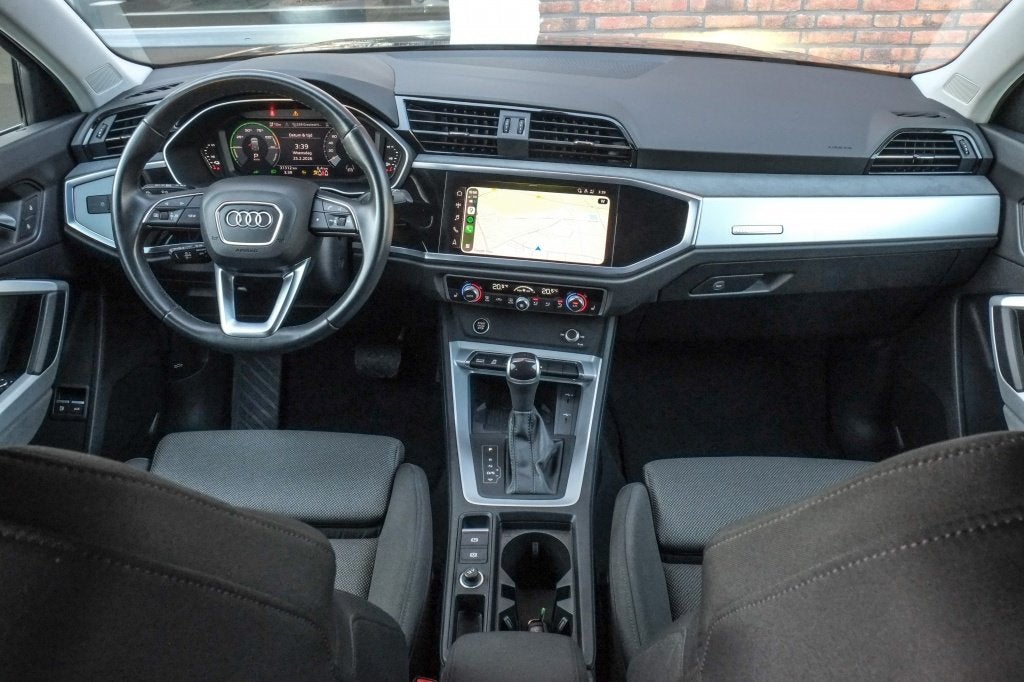 Audi Q3 45 TFSI e | SOH 94% | Carplay | Sportstoelen | Keyle, Gebruikt, Euro 6, 4 cilinders, Zwart